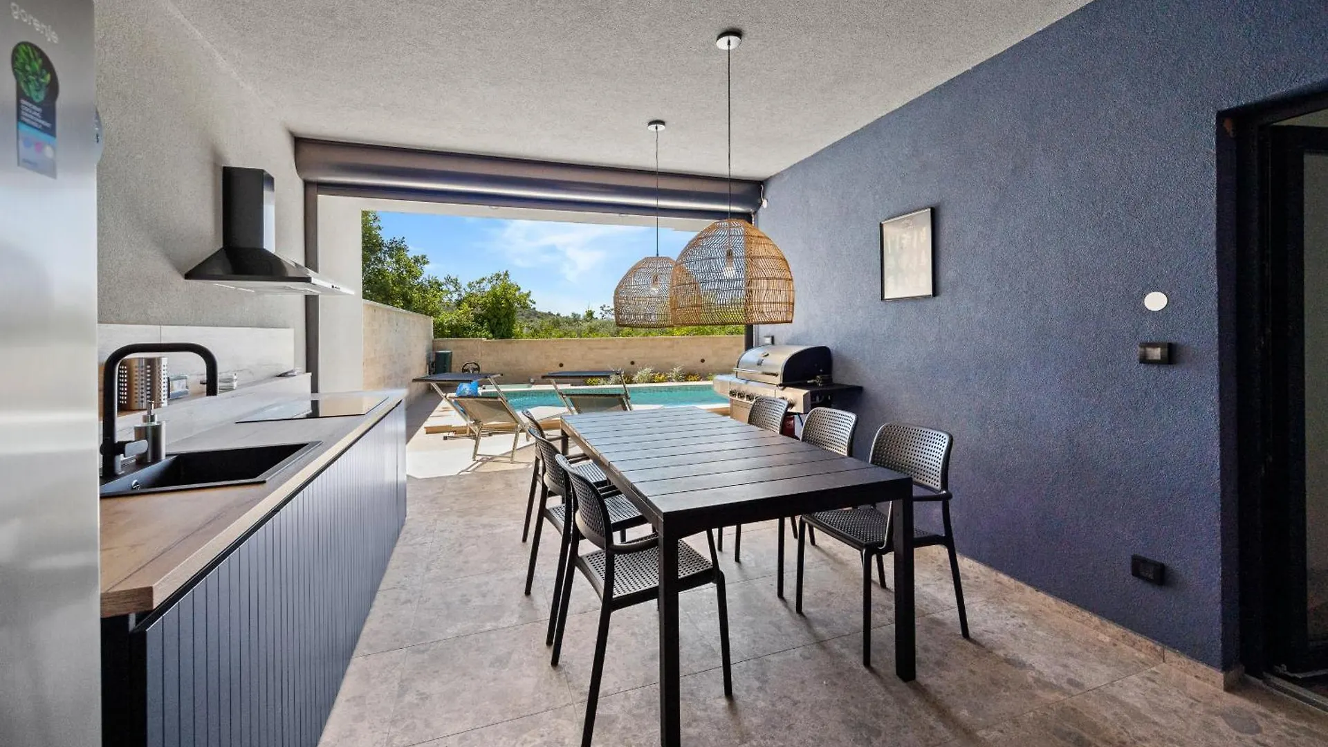 Villa Bay II Near Medulin For 9 People With Heated Pool - Playground & Whirpool Only 100 Meters From The Beach Banjole 0*,  Croatia