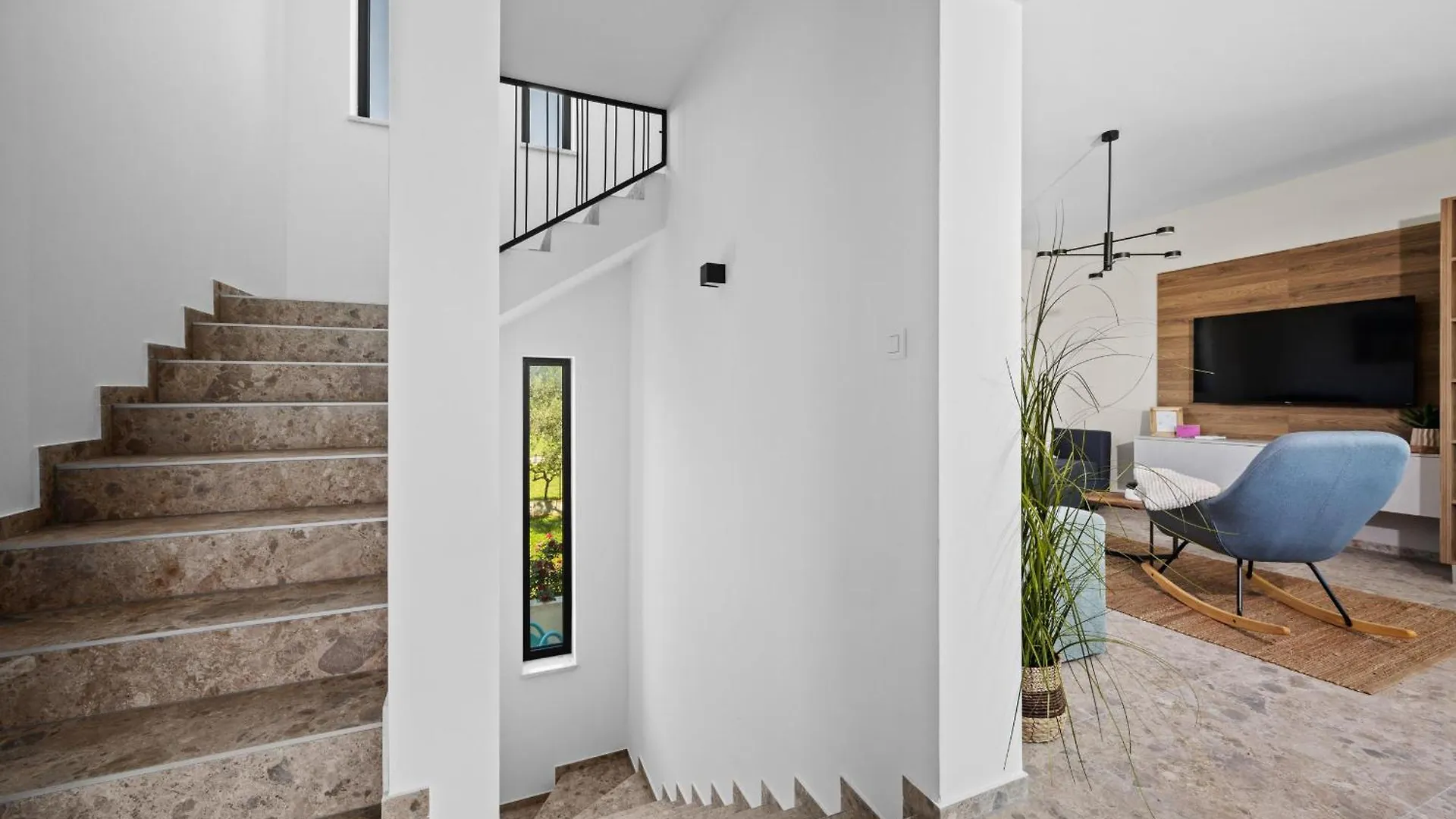 Villa Bay II Near Medulin For 9 People With Heated Pool - Playground & Whirpool Only 100 Meters From The Beach Banjole Croatia